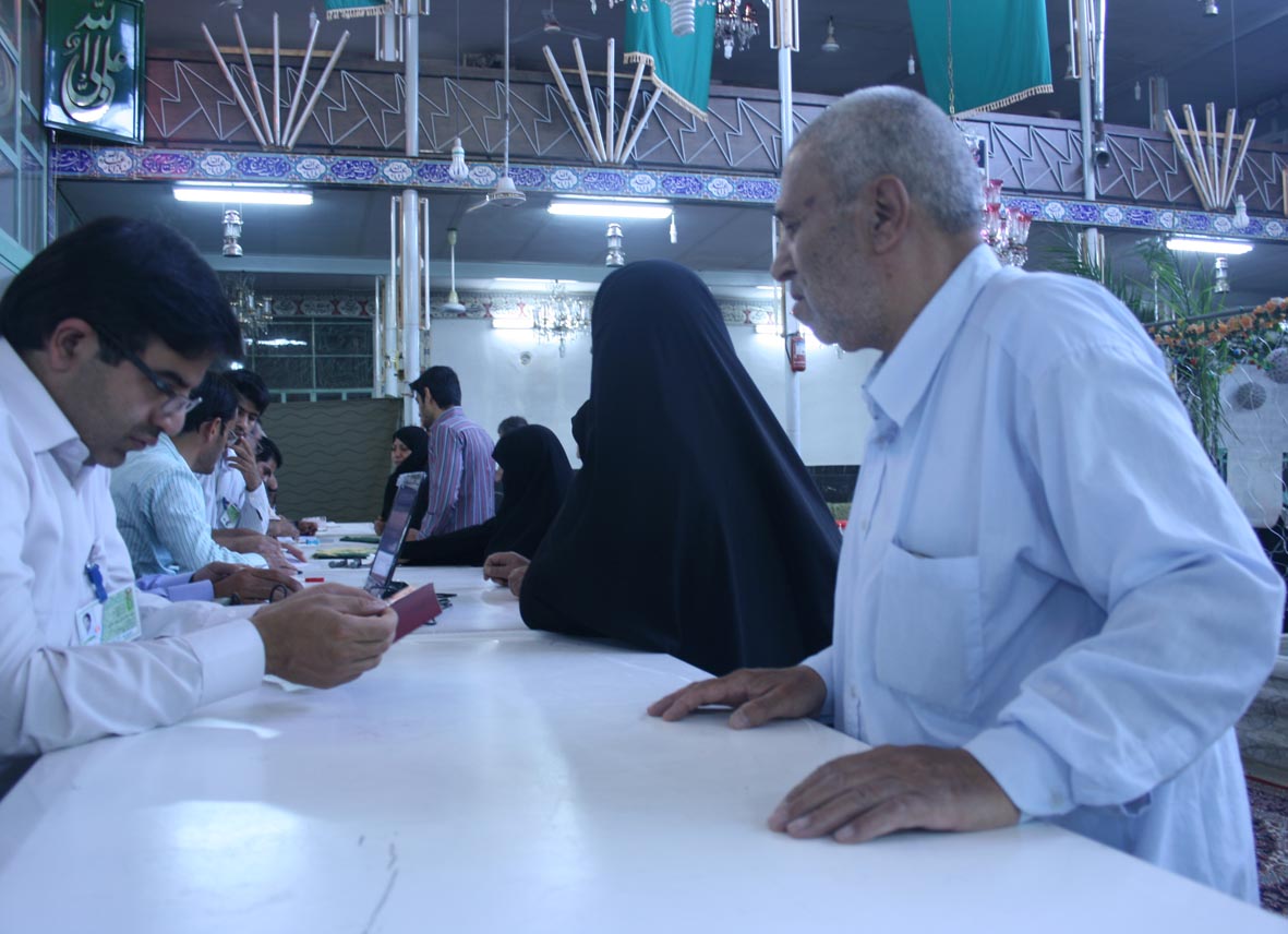 حضور گسترده و بی سابقه مردم نجف آباد در انتخابات