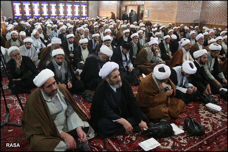 برگزاری جلسه مشترک  ائمه جماعات و اعضای هیات امناء مساجد نجف آباد