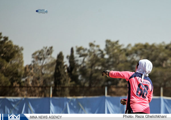 برتری ۴ بر صفر زنان فوتبالیست نجف آباد در برابر ارومیه