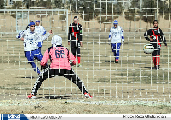 شکست مدافع عنوان قهرمانی در برابر زنان فوتبالیست نجف آباد