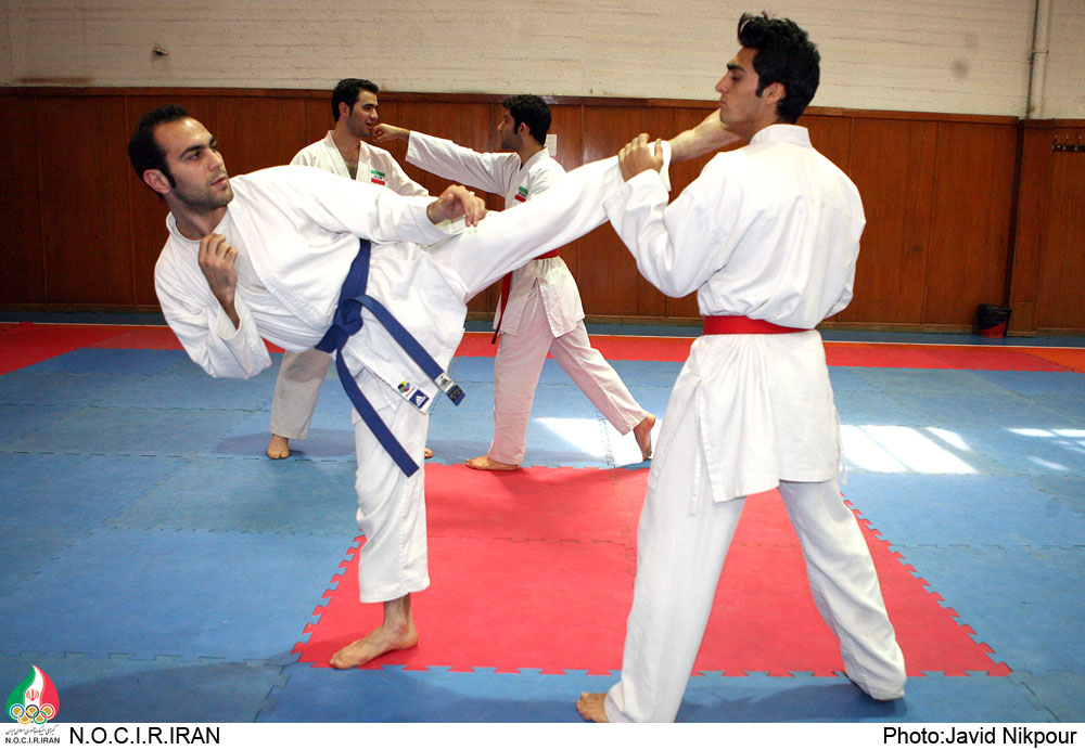 برگزاری مسابقات کاراته یادواره شهدای ورزشکار تیران و کرون و نجف‌آباد