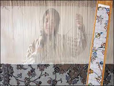 بیش از ده هزار نفر در صنعت قالی بافی در شهرستان نجف آباد فعال هستند