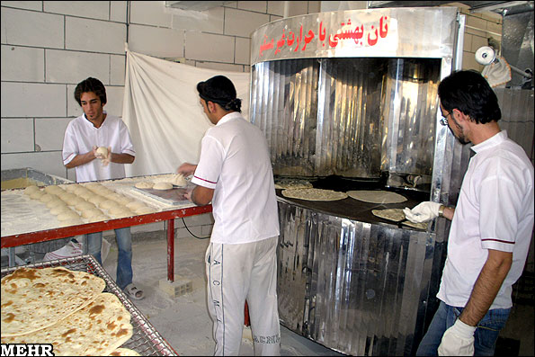 تشدید نظارت بر عملکرد واحد های نانوایی در نجف آباد