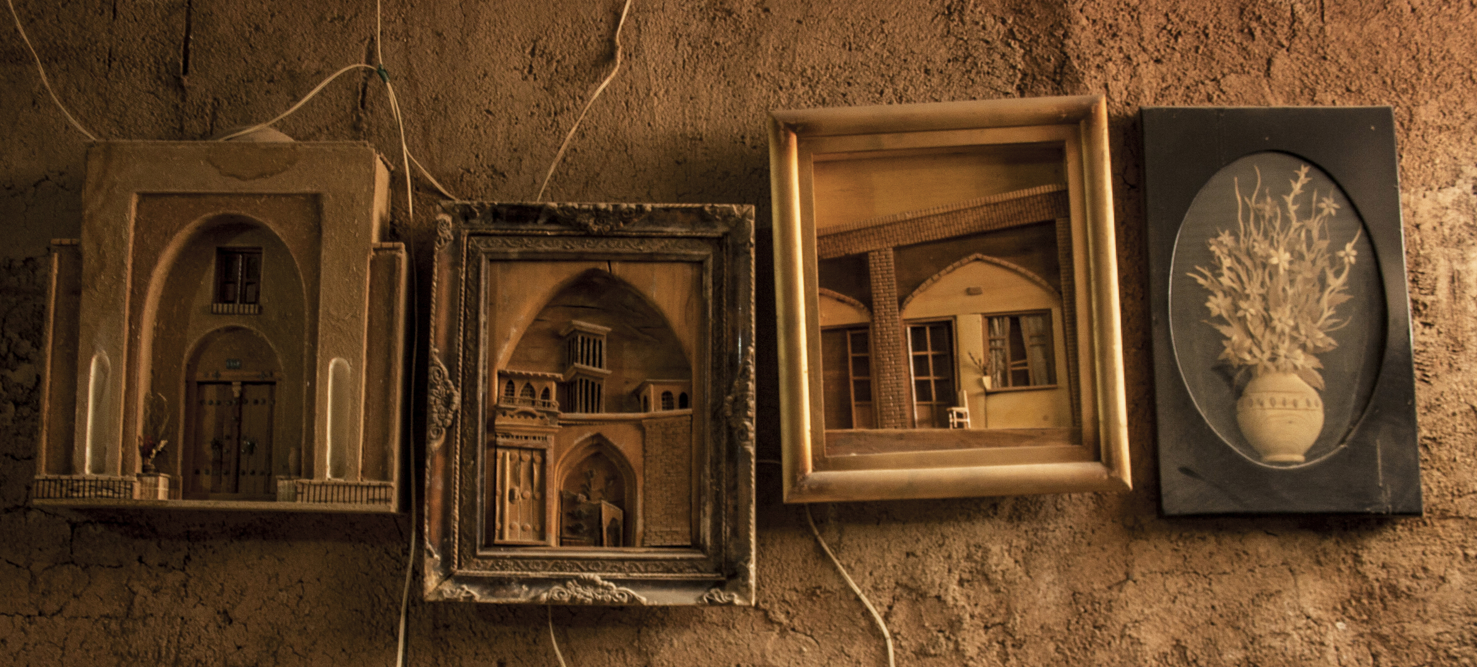 ساخت متفاوت ترین صنایع دستی چوبی توسط هنرمند نجف آبادی