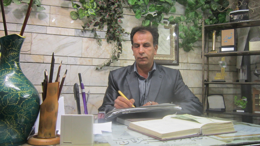 احمدی-خوشنویس1 احمدی-خوشنویس1 خانه هنرمندان نجف آباد، در دوراهی احیاء یا رکود خانه هنرمندان خانه هنرمندان نجف آباد، در دوراهی احیاء یا رکود 1
