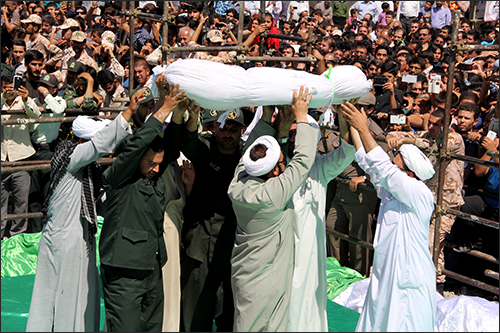 حماسه تشییع شهدای غواص در امیر آباد