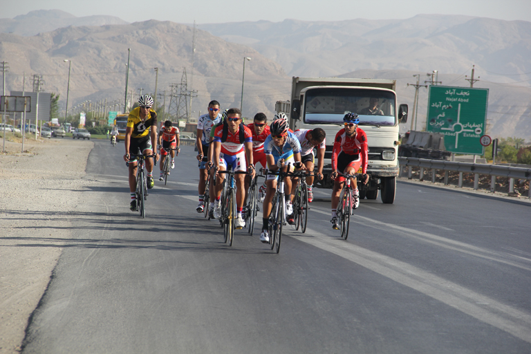 معرفی برترینهای روز نخست لیگ برتر دوچرخه سواری جاده در نجف آباد