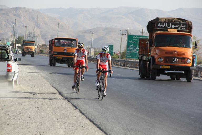 برگزاری با تاخیر لیگ دوچرخه سواری کشور در نجف آباد+ گزارش تصویری