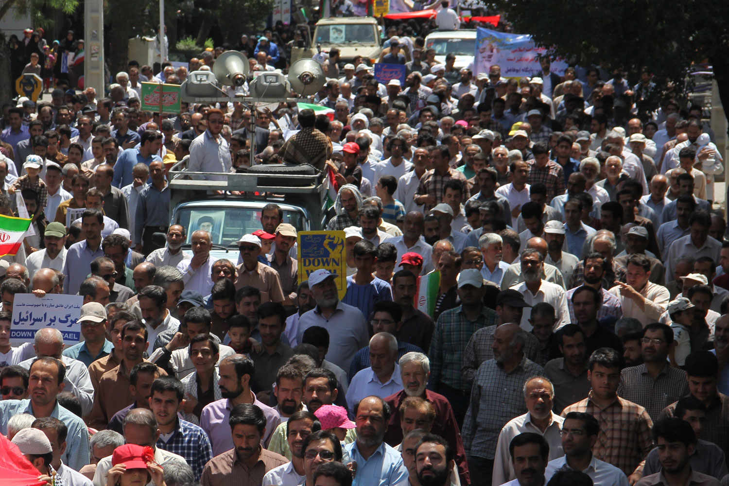 نجف آباد قیام می کند/تشییع یک شهید