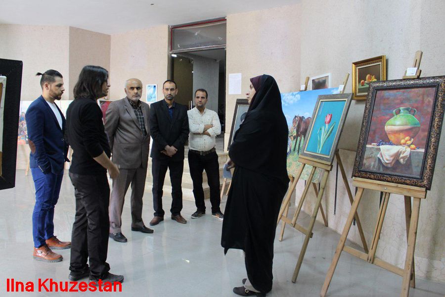 نمایشگاه هنرمند نجف آبادی در بندر امام+تصاویر
