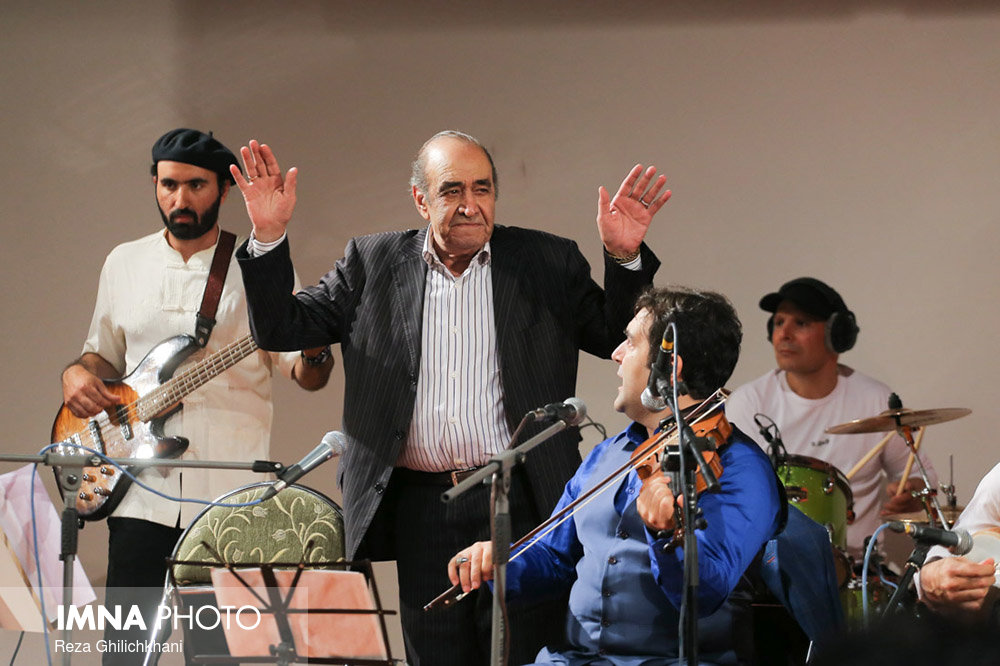 کنسرت-ایرج-در-گلدشت-5 کنسرت-ایرج-در-گلدشت-5 کنسرت ایرج در گلدشت برگزاری کنسرت ایرج در گلدشت+ تصاویر برگزاری کنسرت ایرج در گلدشت+ تصاویر 5