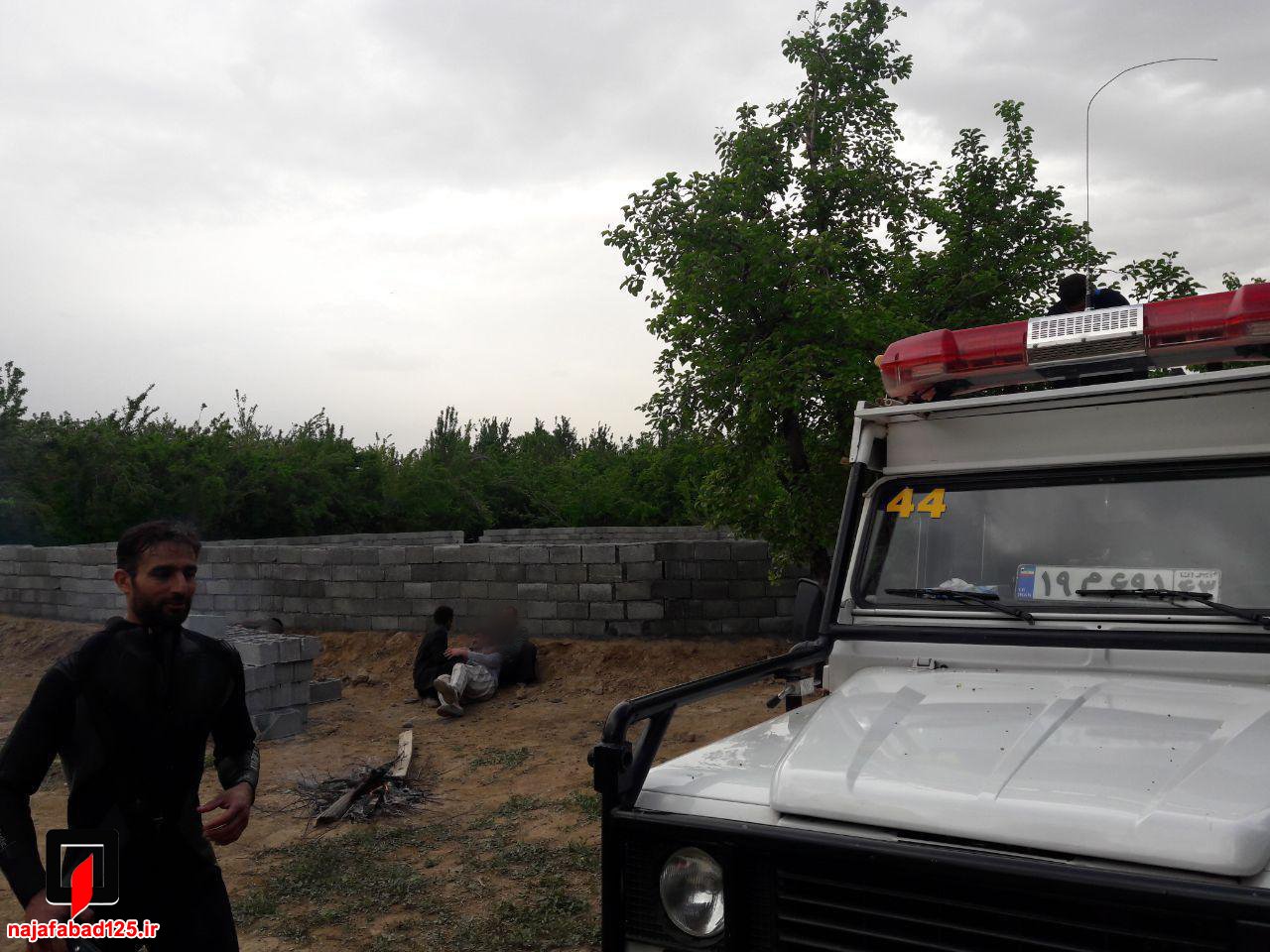 نجات کارگر و مرگ پیرمرد در نجف آباد+تصاویر