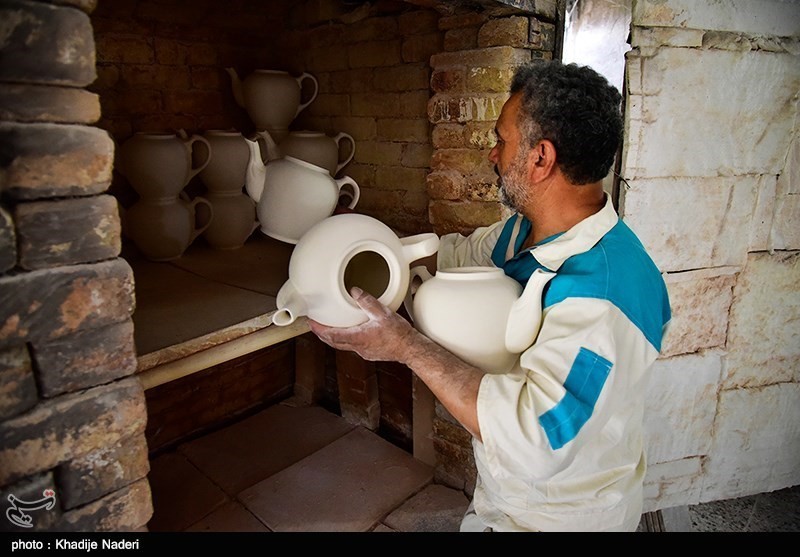 کارگاه-تولید-قوری-در-روستای-علی-آباد-زازران-21 کارگاه-تولید-قوری-در-روستای-علی-آباد-زازران-21 کارگاه تولید قوری در روستای علی آباد زازران کارگاه قوری سازی+تصاویر کارگاه قوری سازی+تصاویر 21