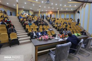 سخنرانی کواکبیان در دانشگاه آزاد نجف آباد