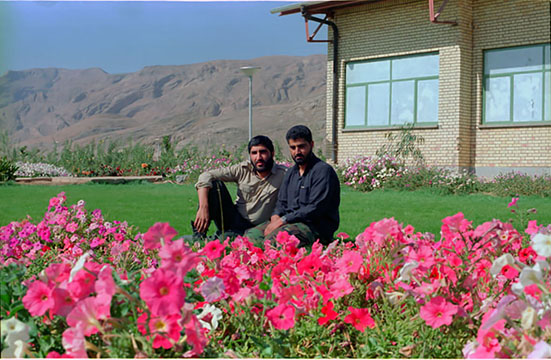 شهیدان احمد کاظمی و حاج قاسم سلیمانی