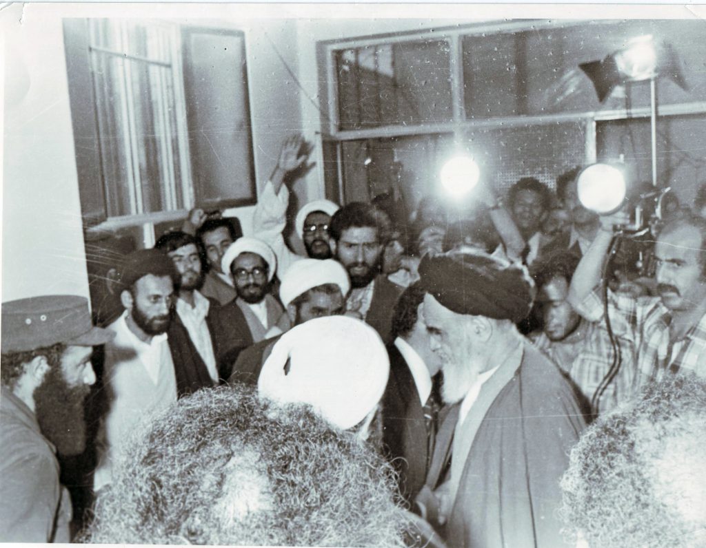 ملاقات-شهید-محمد-منتظری-با-حضرت-امام-در-قم-2-1024x796 ملاقات-شهید-محمد-منتظری-با-حضرت-امام-در-قم-2-1024x796 محمد منتظری؛ شهید مظلوم ۷تیر+تصاویر محمد منتظری؛ شهید مظلوم ۷تیر+تصاویر 2 1024x796