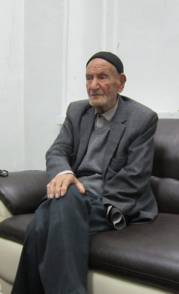 حسن-محزونی-1-622x1024 حسن-محزونی-1-622x1024 حاج حسن محزونی درگذشت پیش کسوت تعزیه نجف آباد و کشور+تصاویر درگذشت پیش کسوت تعزیه نجف آباد و کشور+تصاویر 1 622x1024