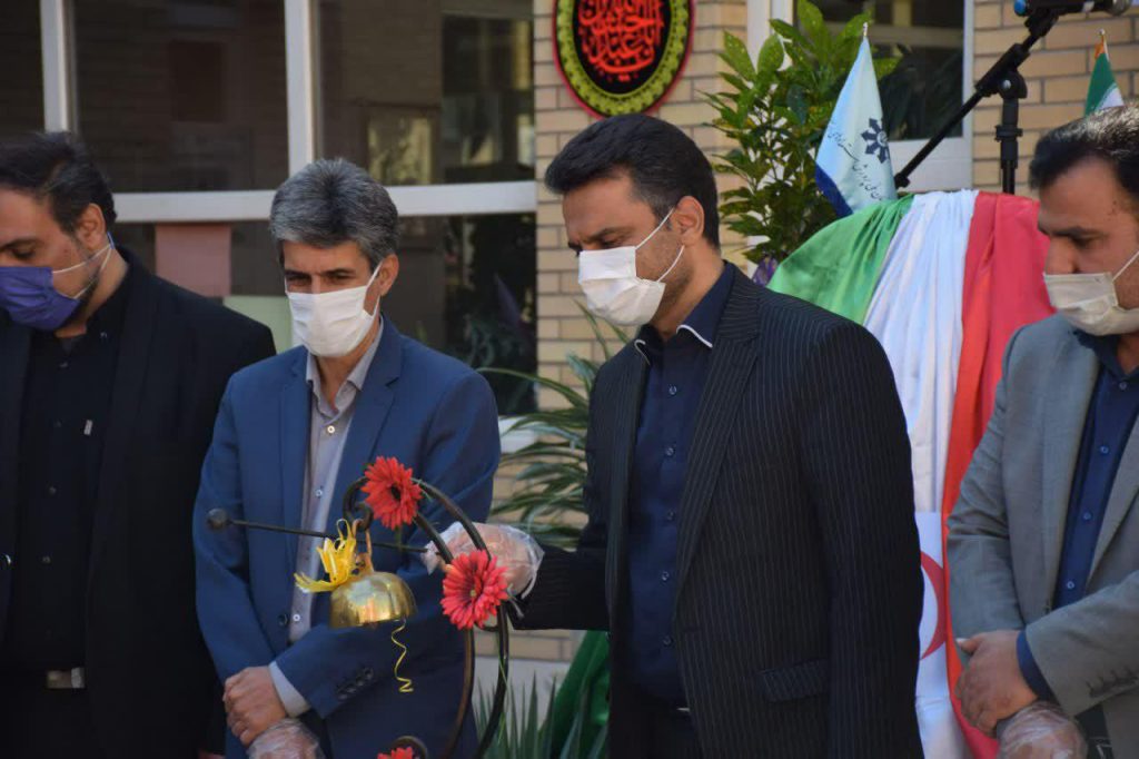 بازگشایی-مدارس-1024x682 بازگشایی-مدارس-1024x682 زنگ بازگشایی مدارس نجف آباد در سال 99 زنگ مهر نجف آباد بدون دانش آموز و خبرنگار+تصاویر زنگ مهر نجف آباد بدون دانش آموز و خبرنگار+تصاویر 1024x682