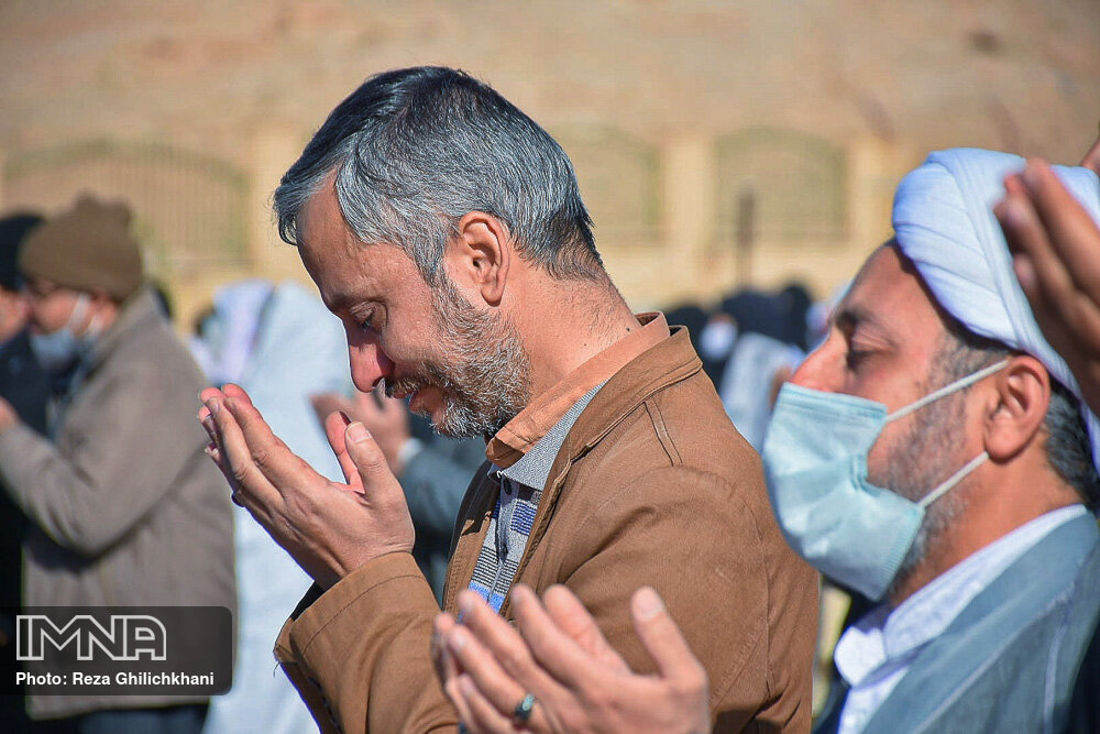 نماز-باران-در-نجف-آباد نماز-باران-در-نجف-آباد نماز باران در نجف آباد. اسفند۹۹ اقامه نماز باران در نجف آباد+تصاویر اقامه نماز باران در نجف آباد+تصاویر