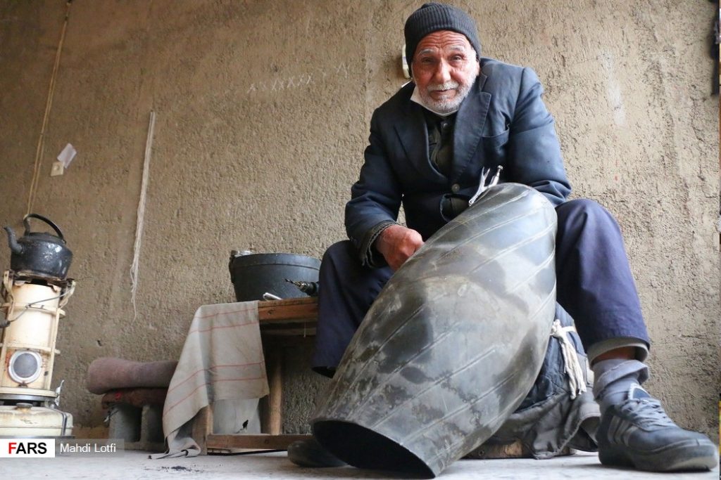 دلوسازی-1024x683 دلوسازی-1024x683 دلوسازی مشاغل سنتی نجف آباد+تصاویر مشاغل سنتی نجف آباد+تصاویر 1024x683