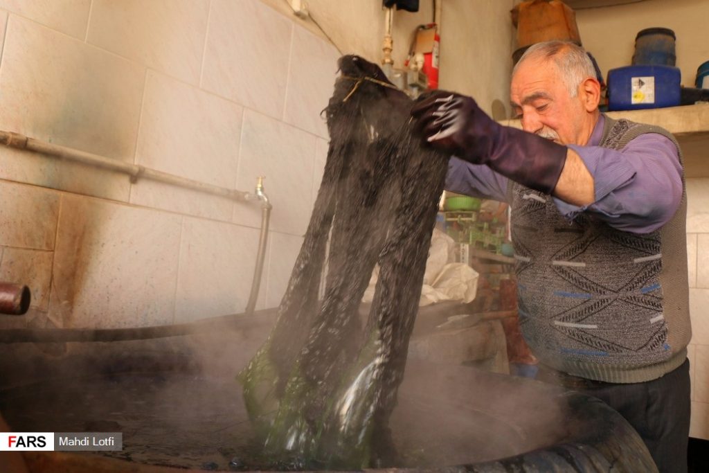 رنگرزی-1024x683 رنگرزی-1024x683 رنگرزی مشاغل سنتی نجف آباد+تصاویر مشاغل سنتی نجف آباد+تصاویر 1024x683