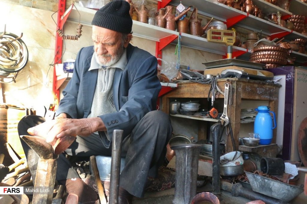 مسگری-1024x683 مسگری-1024x683 مسگری مشاغل سنتی نجف آباد+تصاویر مشاغل سنتی نجف آباد+تصاویر 1024x683
