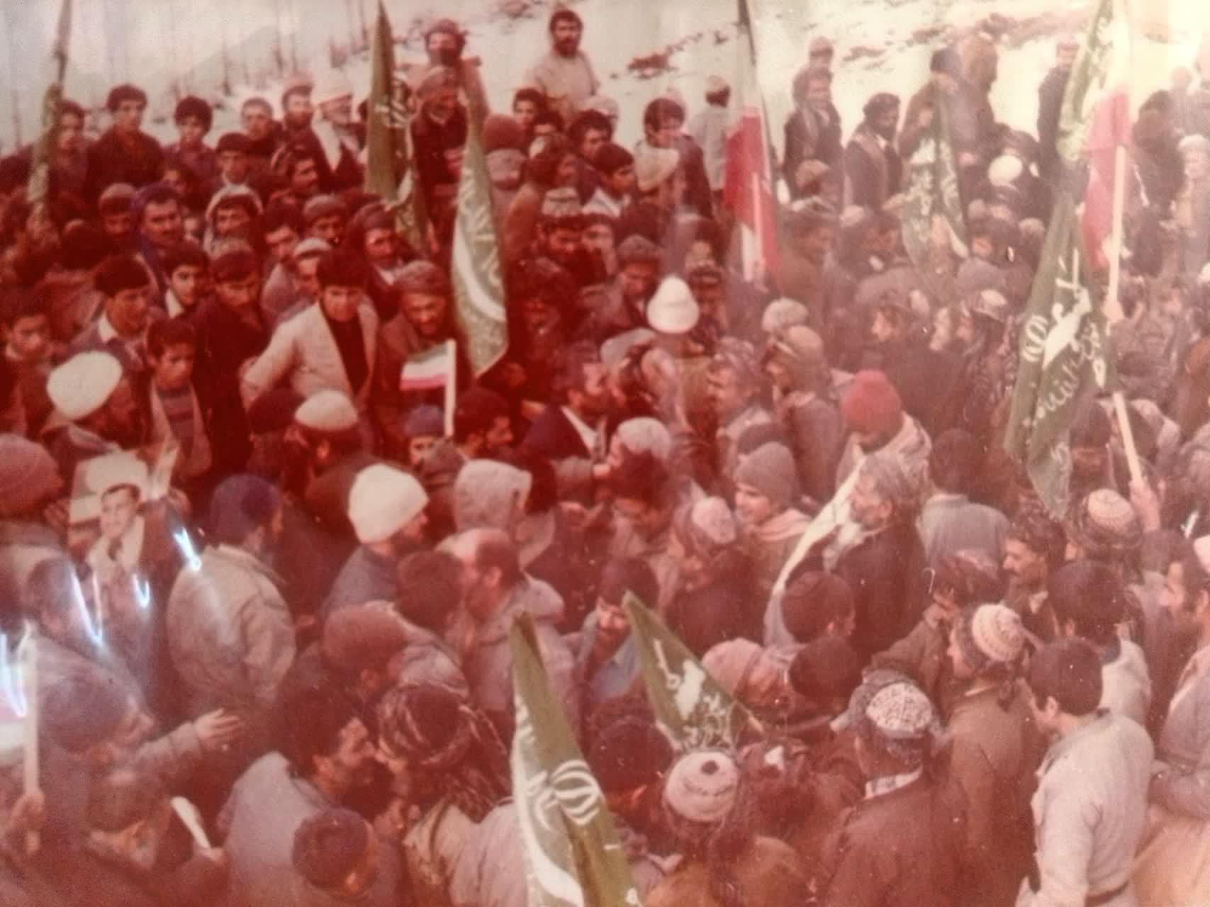 کاروان وحدت نجف آباد در دهه 60، سفر به مناطق سنی نشین کردستان