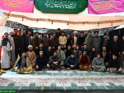 اعتکاف دانش آموزی مسجد جامع آزادگان نجف آباد+فیلم