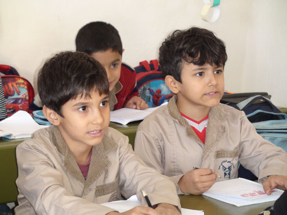 تقبل هزینه های تحصیل ۶۰۰ کودک مستعد بی سرپرست اصفهانی توسط خیرین
