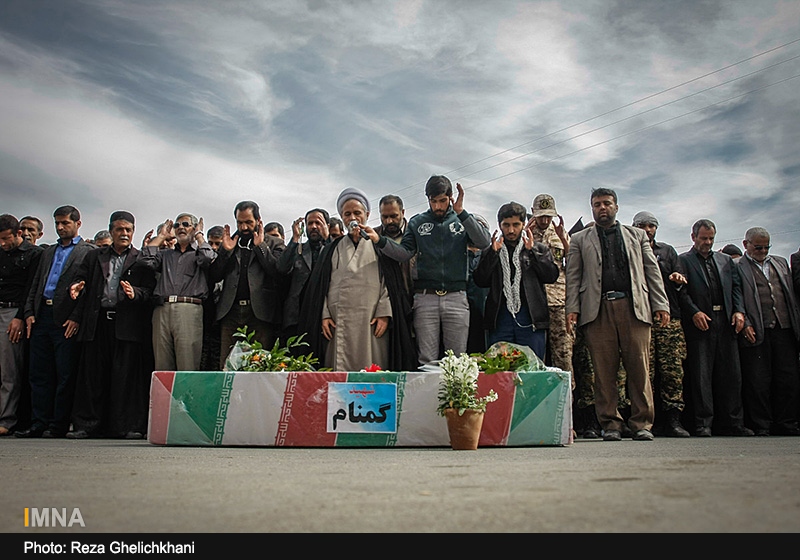 تشییع شهدای گمنام در یزدانشهر+ تصاویر