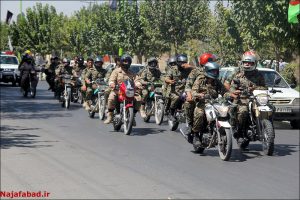 رژه نیروهای مسلح در نجف آباد