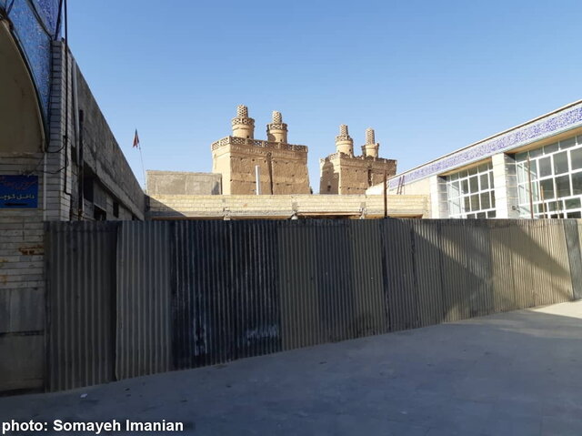 خطر تخریب بنای تاریخی ۴۰۰ ساله در نجف آباد + تصاویر