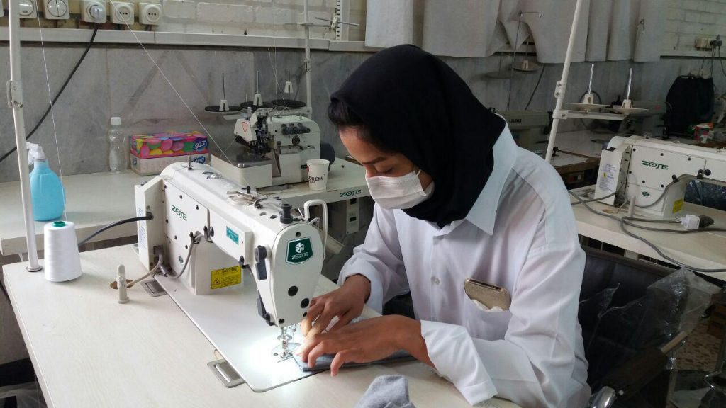 تولید ماسک در دانشکده سمیه نجف آباد