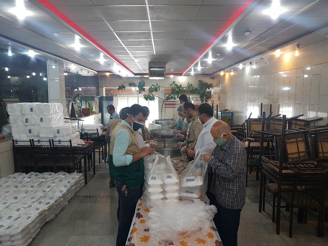 توزیع ۱۱۰هزار غذای غدیری در نجف آباد