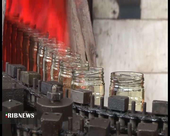 تولید روزانه ۵۰ تن انواع شیشه در نجف آباد