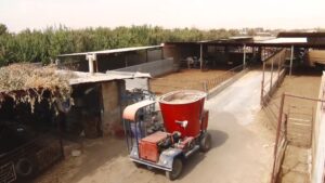 ساخت فیدر میکسر خودرویی دامداری در نجف آباد