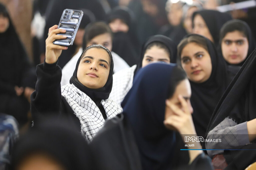 افتتاحیه اردوهای استانی راهیان نور دانش آموزی در نجف آباد. آبان 1402