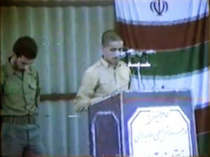آماده شدن نیروهای لشکر8 برای سخنرانی شهید کاظمی در سال67