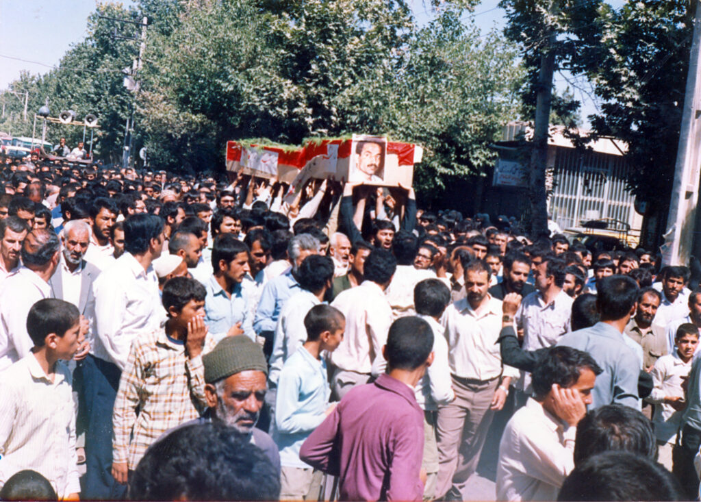 تشییع شهیدان کاظم حجتی و احمد رضا ابراهیمی در نجف آباد در تیر۶۵