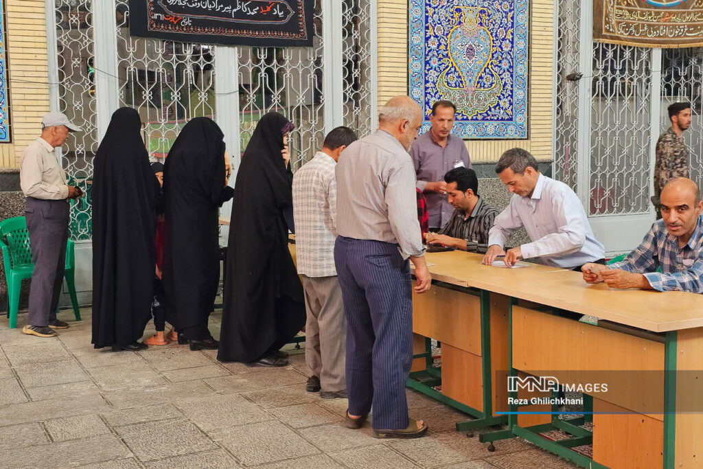 برگزاری انتخابات در دور دوم ریاست جمهوری چهاردهم در نجف آباد؛ 15 تیر 1403