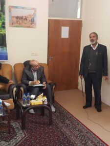 ولی الله یوسفی، نفر ایستاده، رزمنده و آزاده و پاسدار بازنشسته لشکر 8 نجف اشرف